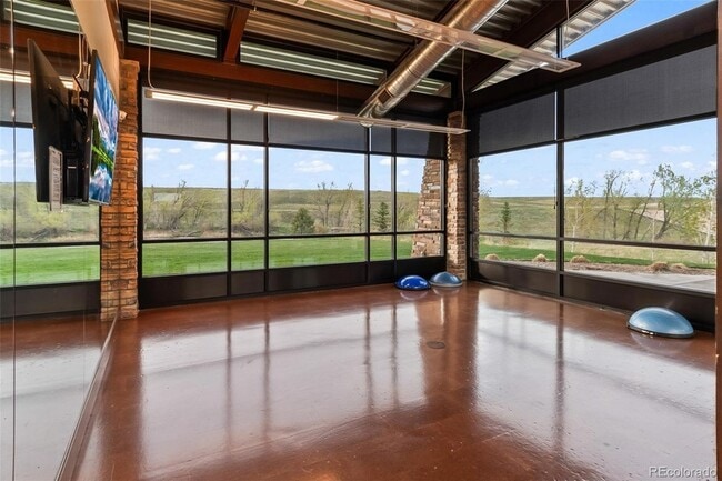 Building Photo - 10771 N Montane Dr