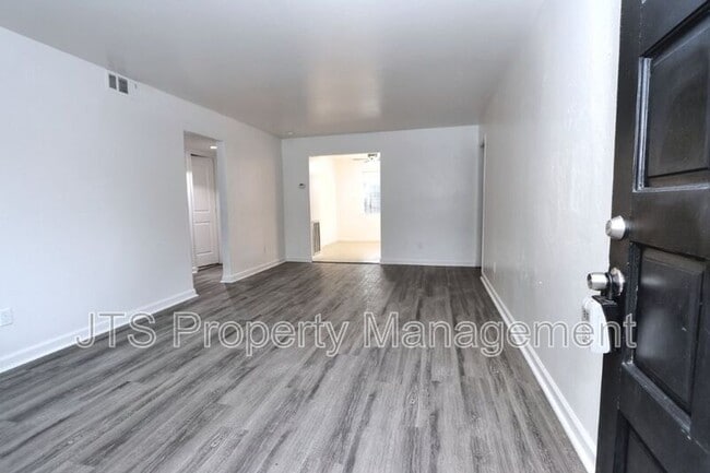 Building Photo - 2840 Sweet Way