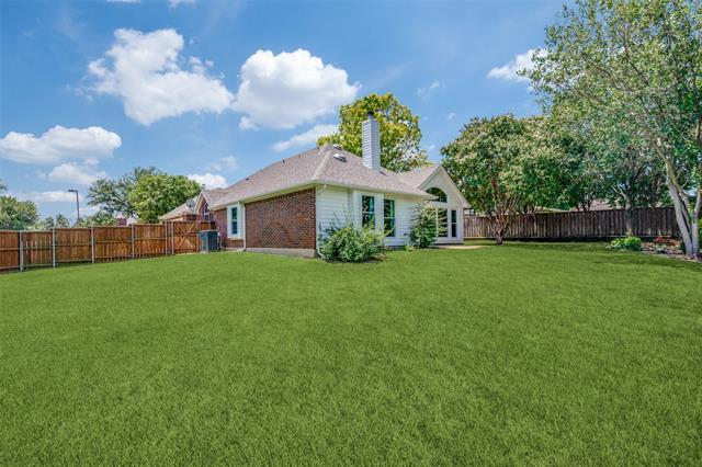 Building Photo - 6023 Vista Ln