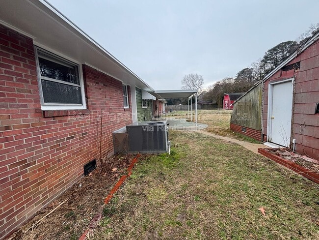 Building Photo - 47 Beaconsdale Ln