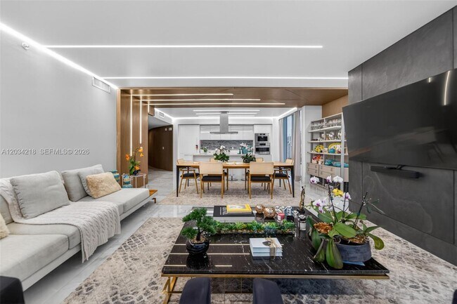 Building Photo - 300 Sunny Isles Blvd