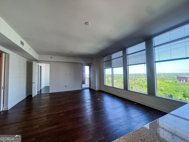 Building Photo - 1820 Peachtree St NW