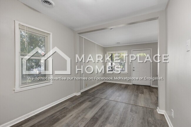 Building Photo - 7094 Fisher Ave