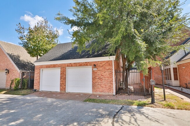 Primary Photo - 7665 Ameswood Rd