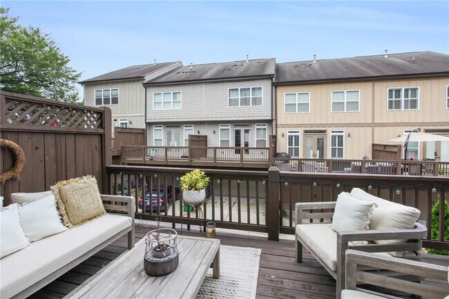 Building Photo - 1420 Briarhaven Trail