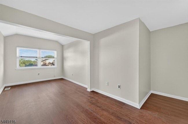 Building Photo - 94 Beverly Hl Ter