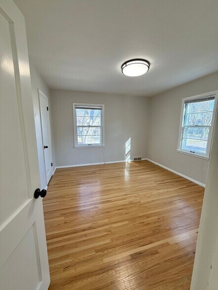 Bedroom 1 - 1009 9th St S