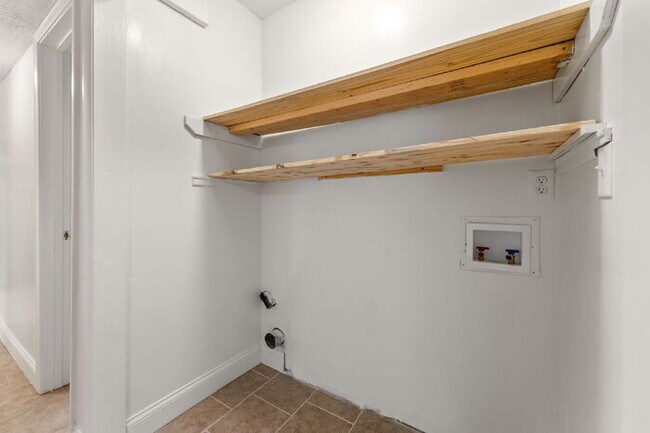 Building Photo - 4BR/2BA Piedmont Home with Flexible Layout + Detached Garage