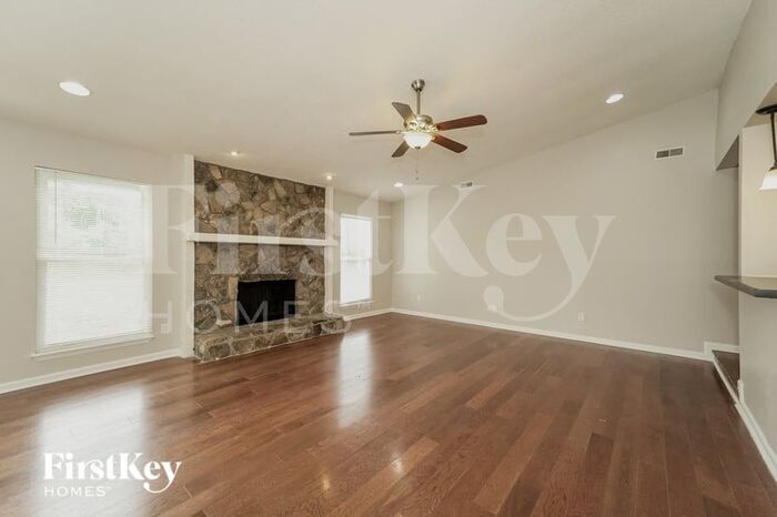 Building Photo - 11103 Vista Haven Dr