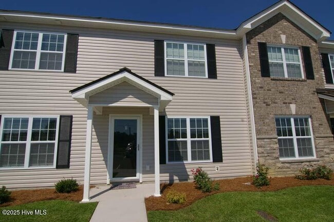 Primary Photo - 120 Chandler Dr
