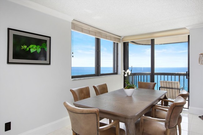 Building Photo - 5380 N Ocean Dr