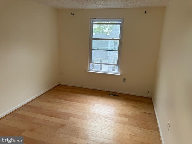 Building Photo - 418 Legato Terrace
