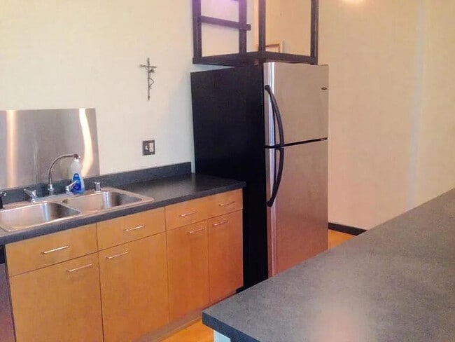 Building Photo - 300 Tijeras Ave NE