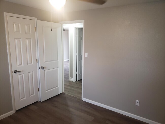 Building Photo - 817 Stafford Way