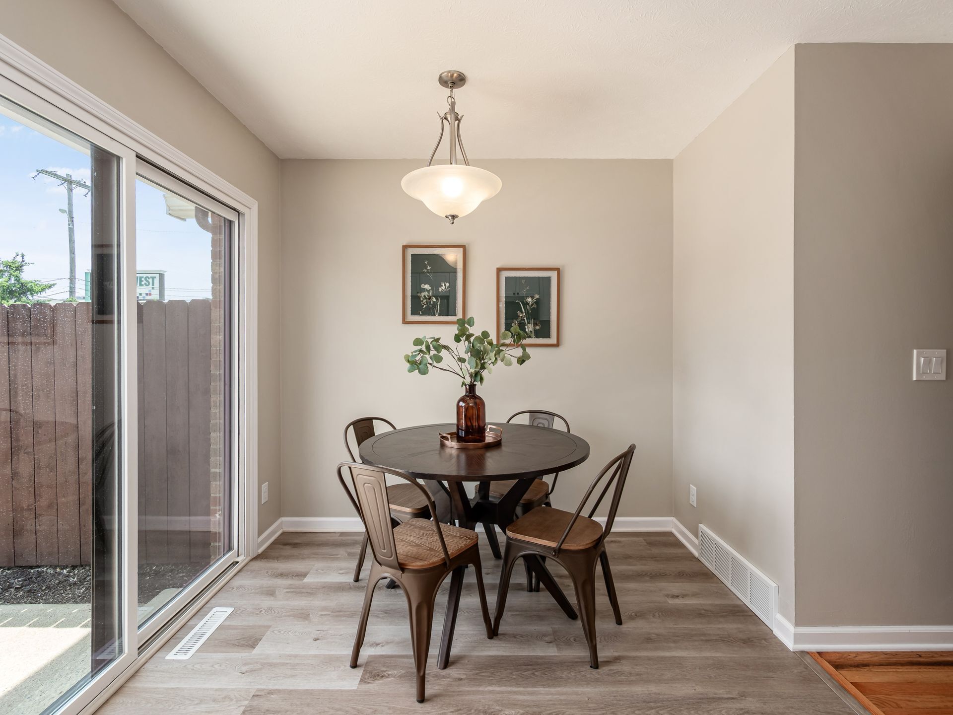 Building Photo - 1766 Willoway Cir S