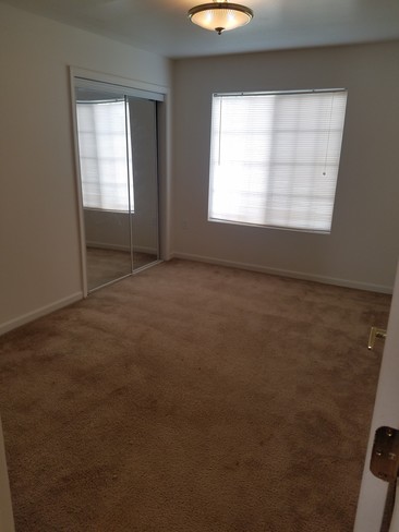 Building Photo - Valleyview Estates Apartments