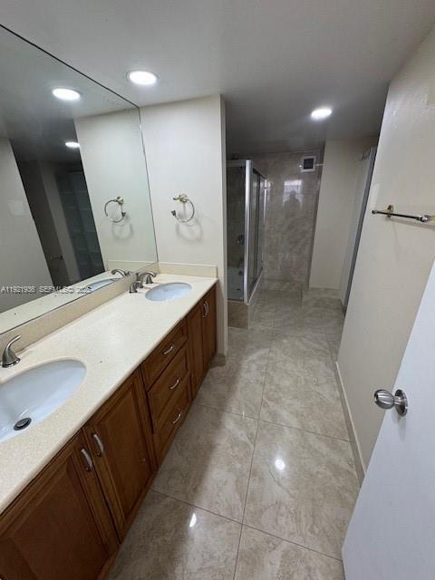 Building Photo - 1833 S Ocean Dr