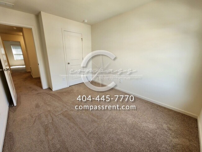 Building Photo - 2365 Camden Oak Way