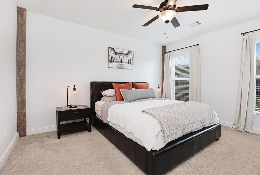 Building Photo - 2429 Bald Cypress Dr