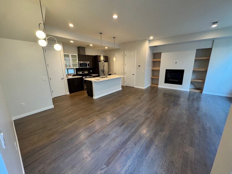 Building Photo - 3632 Navajo St