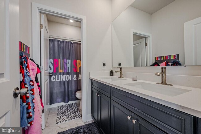 Building Photo - 34238 Graham Cir