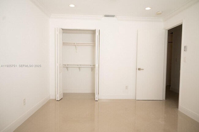 Building Photo - 13761 SW 84th St