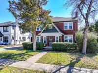 Building Photo - 4112 Junius St