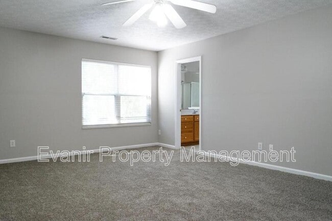 Building Photo - 1142 Deercreek Dr