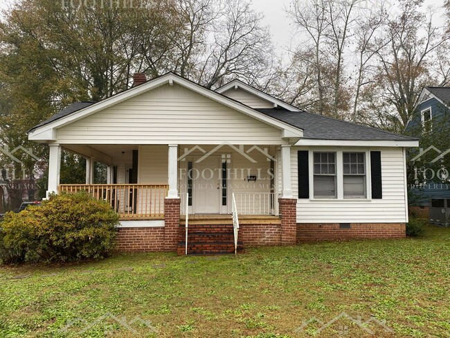 Primary Photo - 3-Bedroom 1-Bath Home near Linley Park