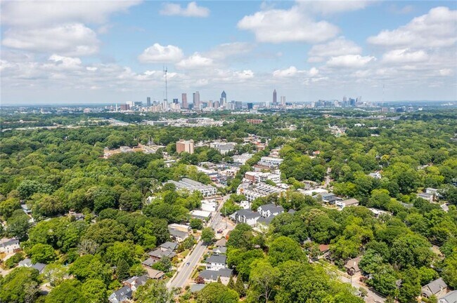 Building Photo - 487 Pasley Ave SE