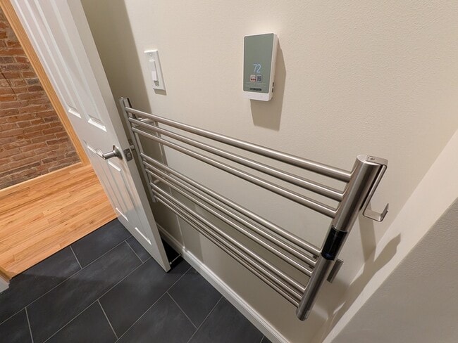 Building Photo - 3233 Morgan Ford Rd