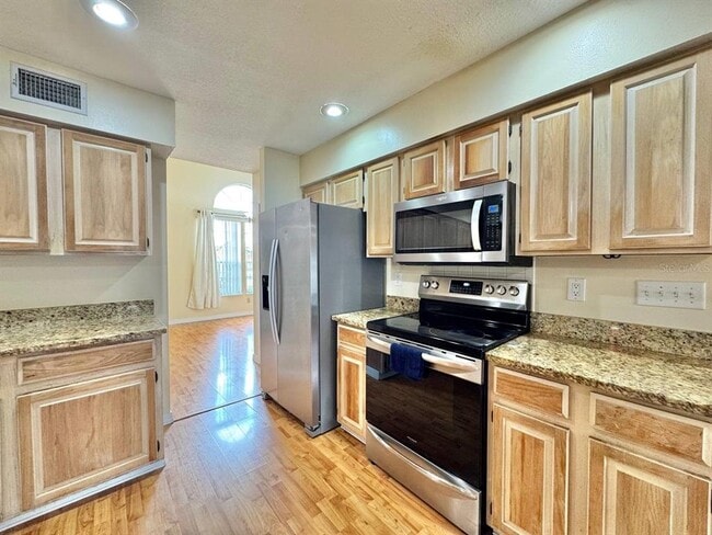 Building Photo - 5333 Casa Nueva Dr