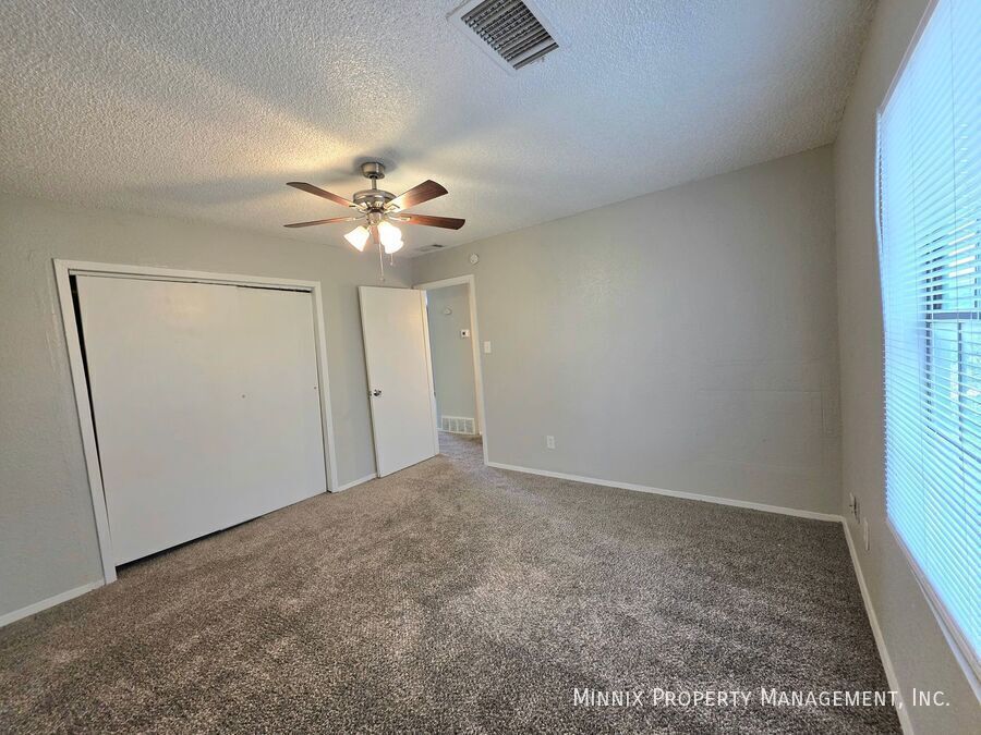 Building Photo - 3007 W Louisiana Ave