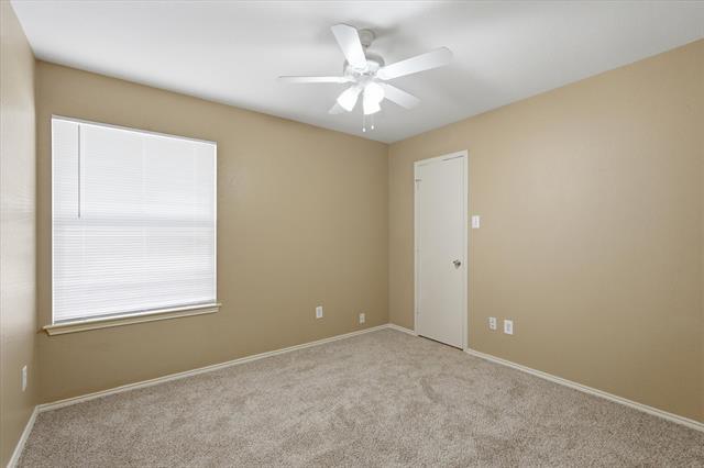 Building Photo - 9229 Chesapeake Ln