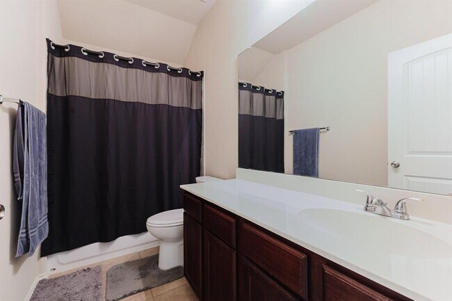 Building Photo - 2292 Intrepid Dr