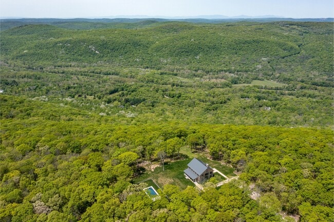 Building Photo - 36 Yuza Mini Ln