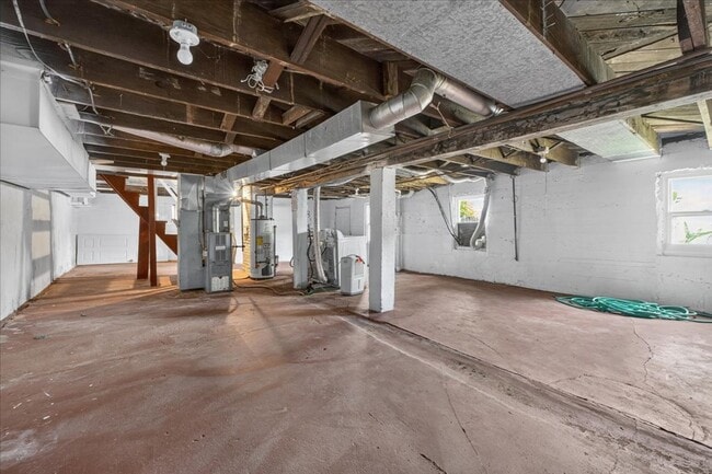 Building Photo - 6737 Plateau Ave
