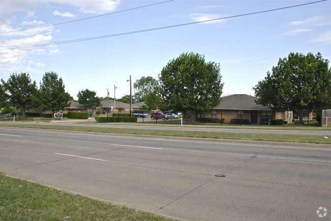 Building Photo - Cliff View Village Apartments