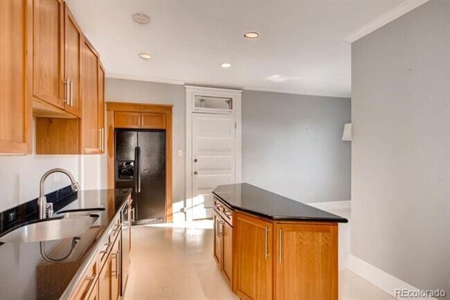 Building Photo - Uptown Capitol Hill - Secure Historic Building with Modern Updates!