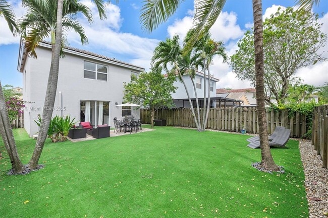 Building Photo - 1431 SE 18th Terrace