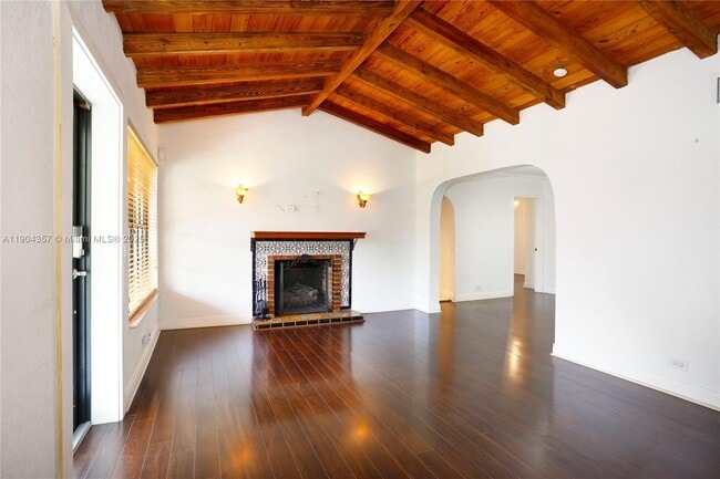 Building Photo - 1027 SW 22nd St