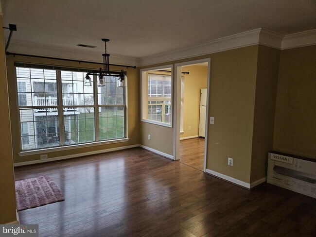 Building Photo - 21845 Baldwin Square