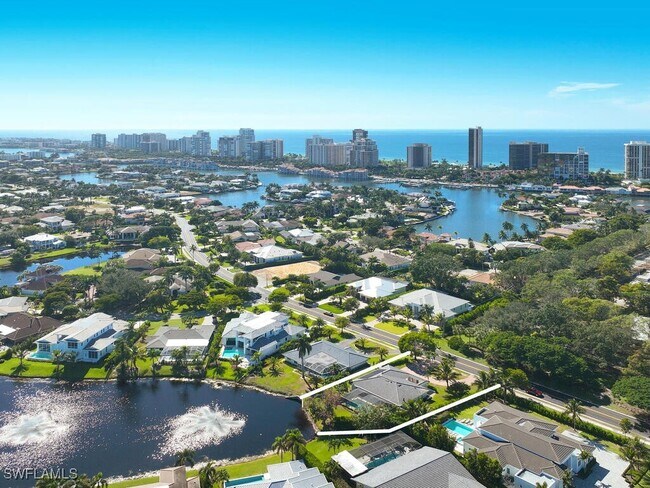 Building Photo - 4916 Crayton Rd