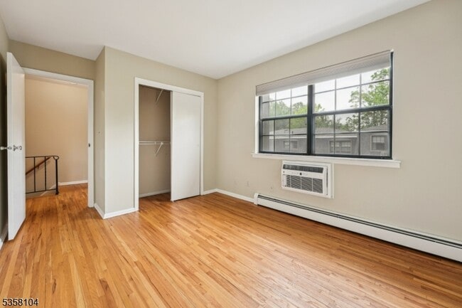 Building Photo - 768 Springfield Ave