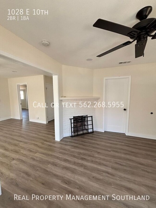 Building Photo - 1028 E 10th-