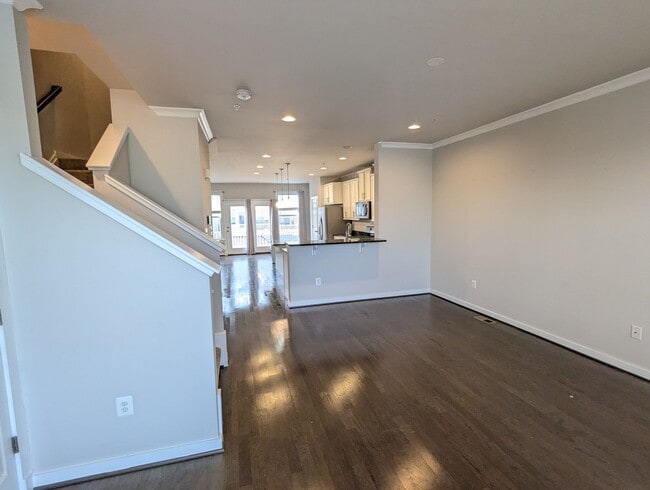 Building Photo - 1129 Lawler Dr