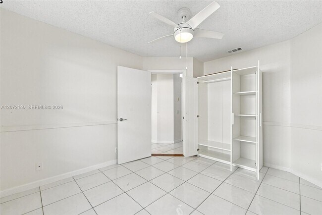 Building Photo - 7336 Granada Way
