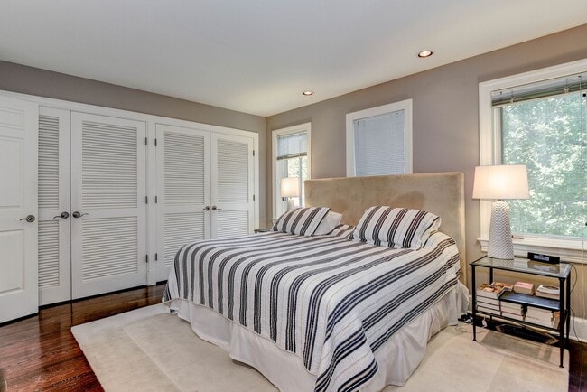 Building Photo - Beautiful Home in the Coveted Gated Community of Hillandale