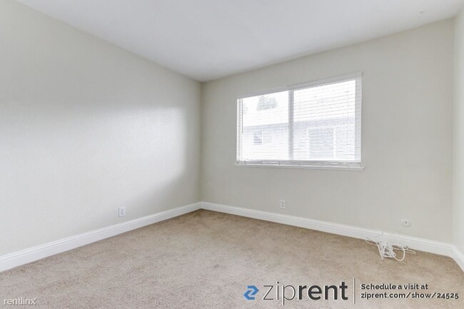 Building Photo - 2 br, 1 bath Condo - 9009 Casals Street, S...