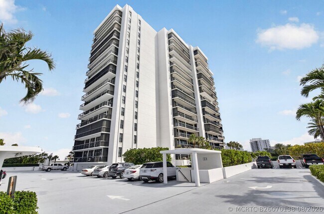 Building Photo - 4748 S Ocean Blvd